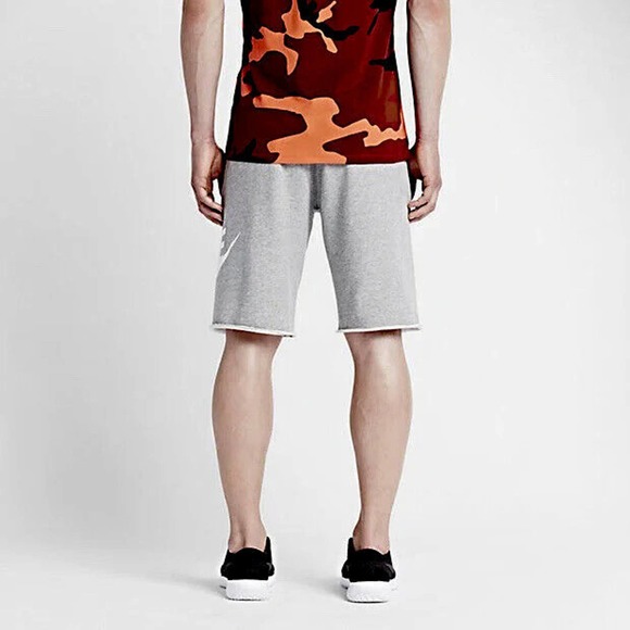 Nike Shorts Men Size Medium Alumni Terry Athletic AT5267-063 - Picture 8 of 9